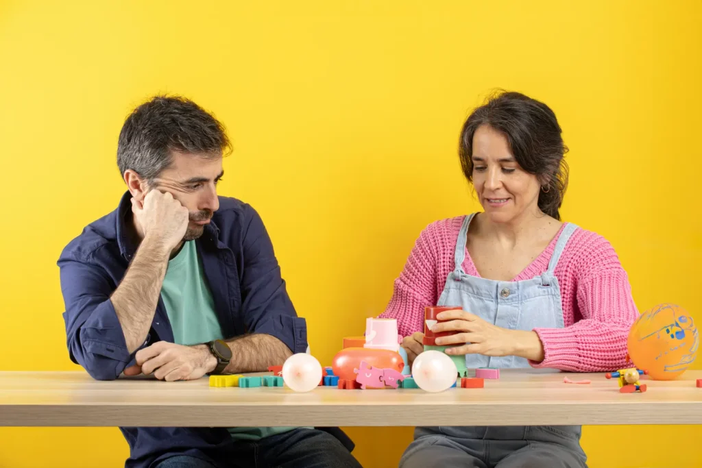 Personas adultas en una terapia por tea